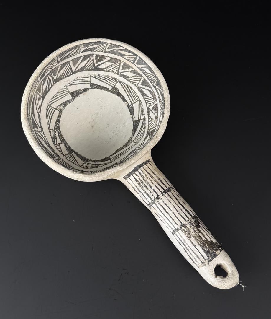 Ancient Anasazi Tularosa Pottery Ladle (1 of 7)