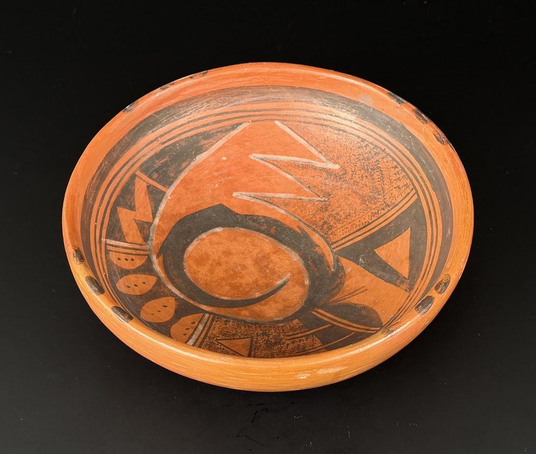 Historic Hopi Pottery Bowl (1 of 5)