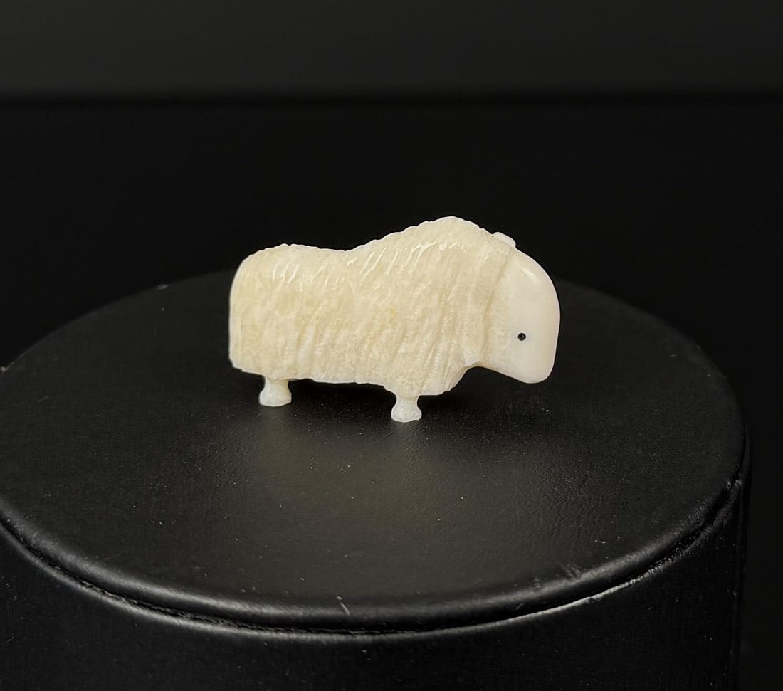 Bobby Koezuna Alaskan Inuit Eskimo Ivory Muskox (1 of 4)