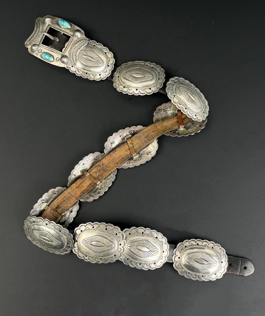 Navajo Sterling Silver Concho Belt: 286 grams without belt.