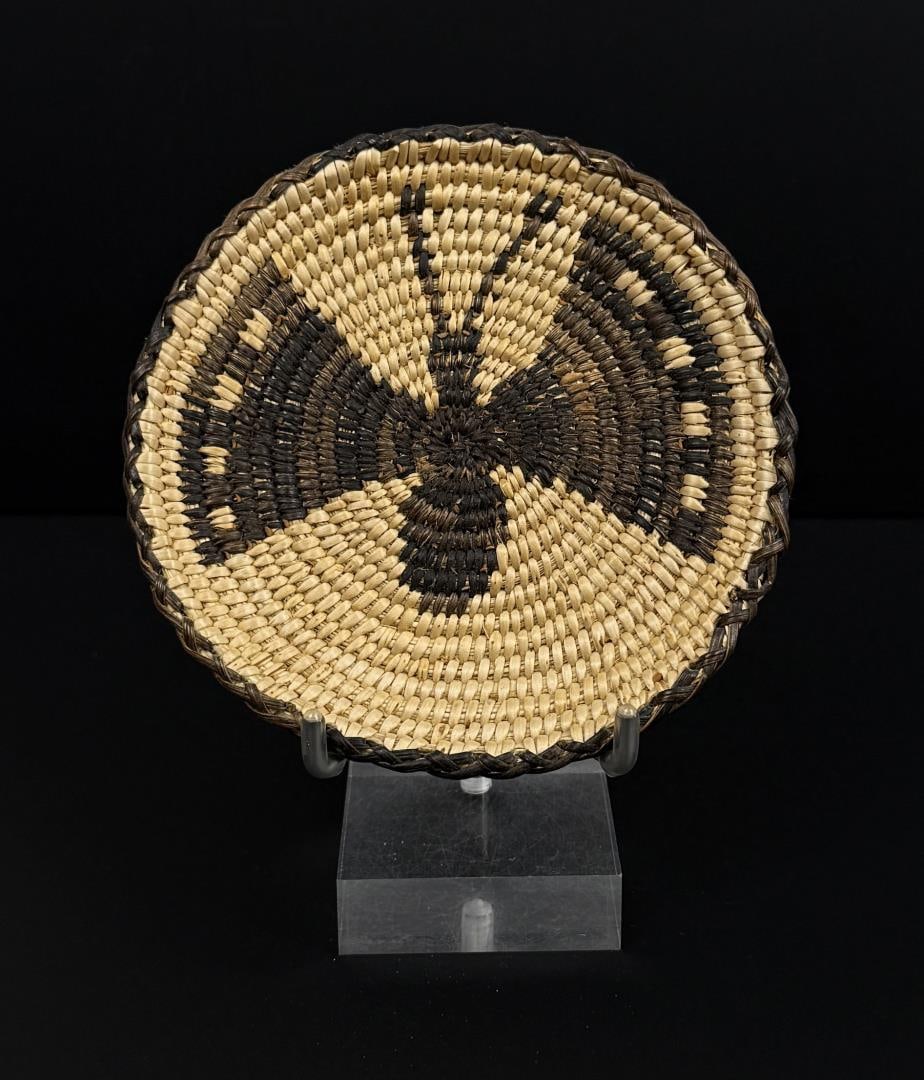 Pima Native American Indian Basket Pictorial: 4 3/4" diameter, 1/2" tall.