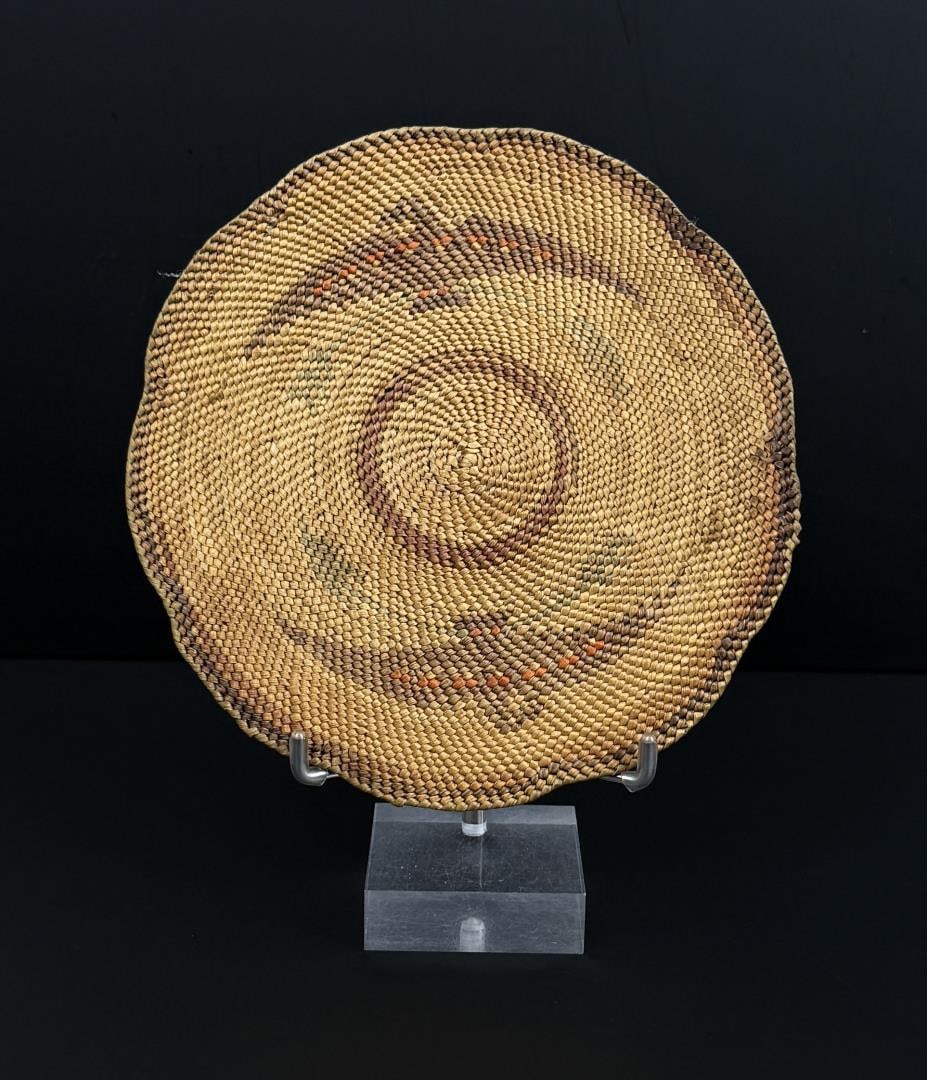 Makah Northwest Coast Indian Basket Gambling Mat: 6 1/2" diameter.