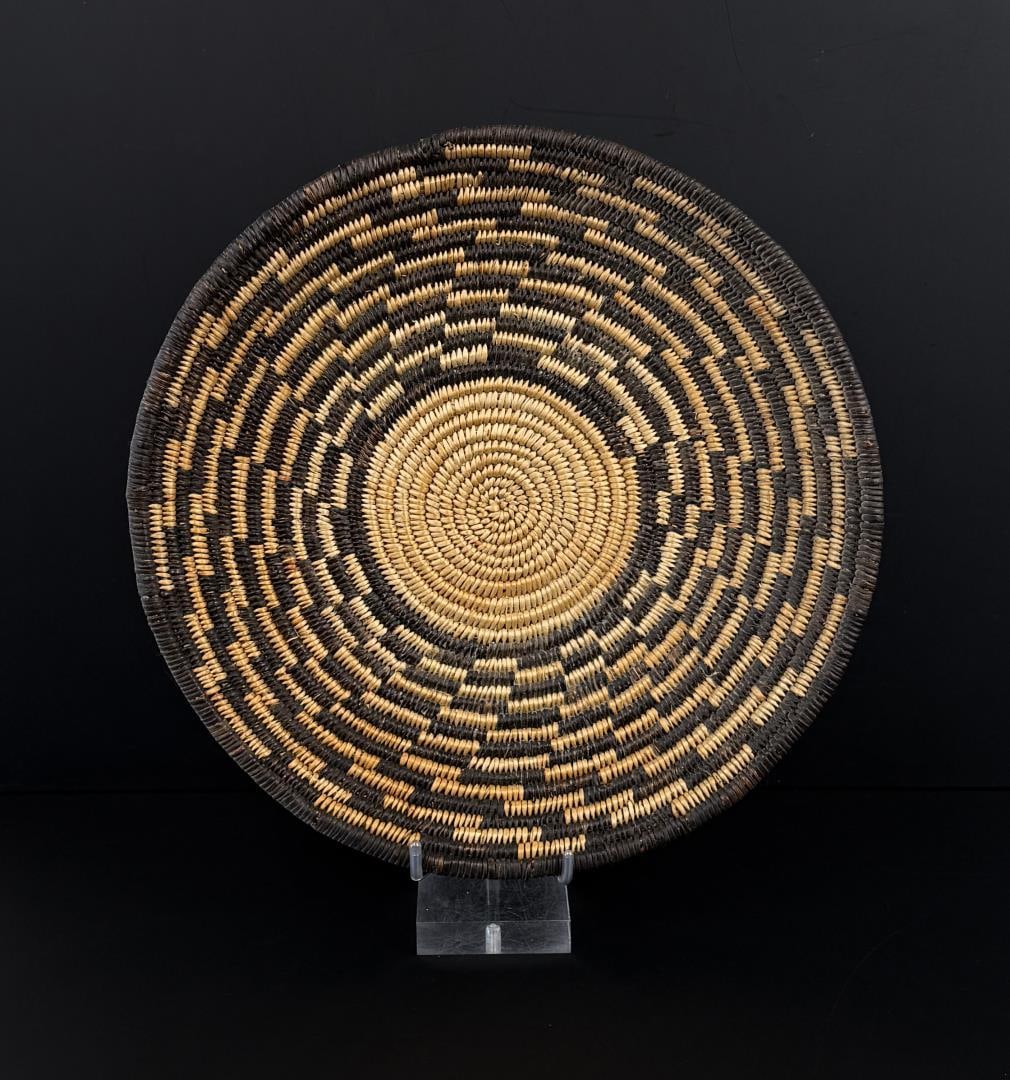 Yavapai Native American Indian Basket (1 of 8)