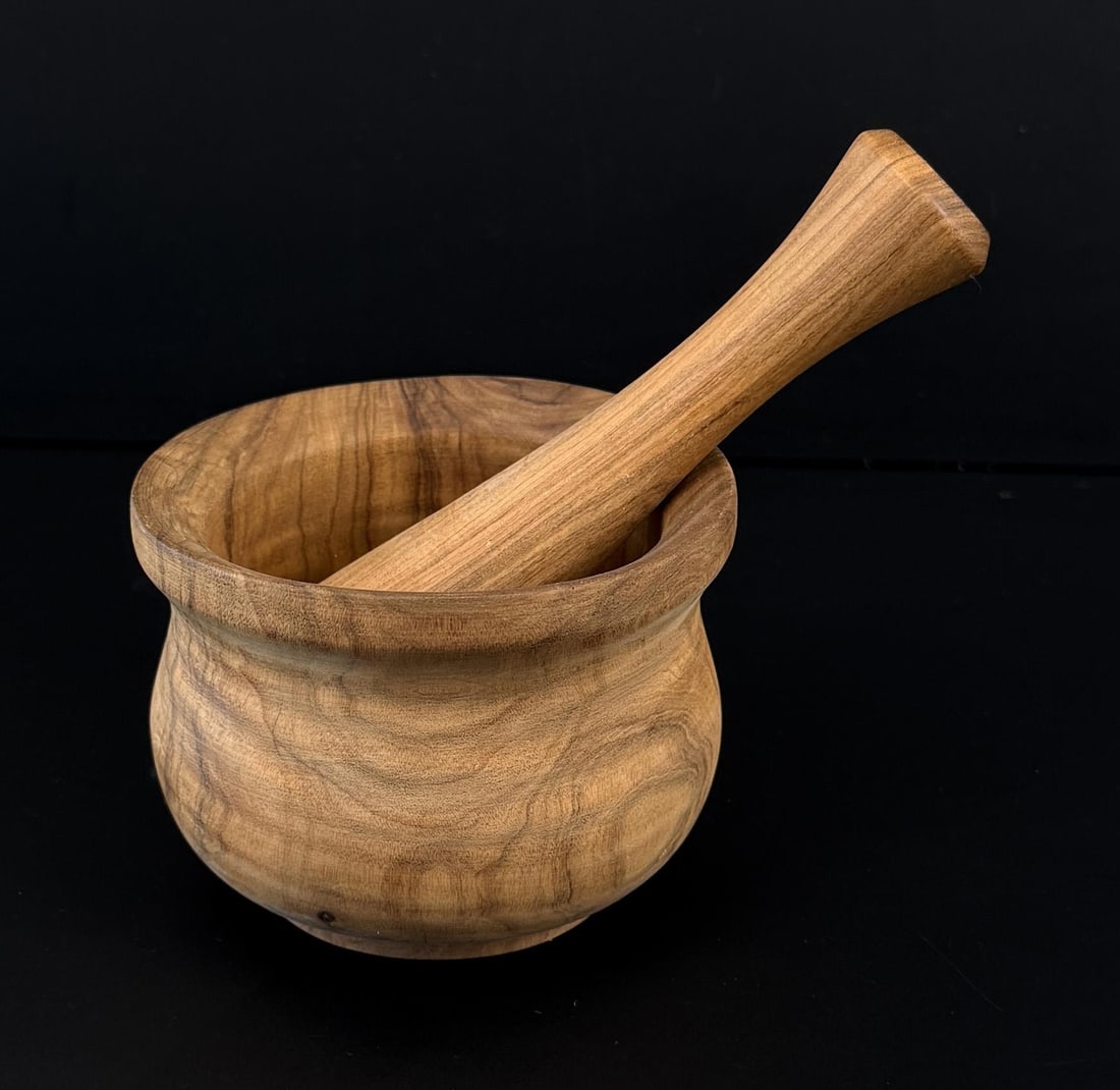 Burl Walnut Mortar & Pestle (1 of 6)