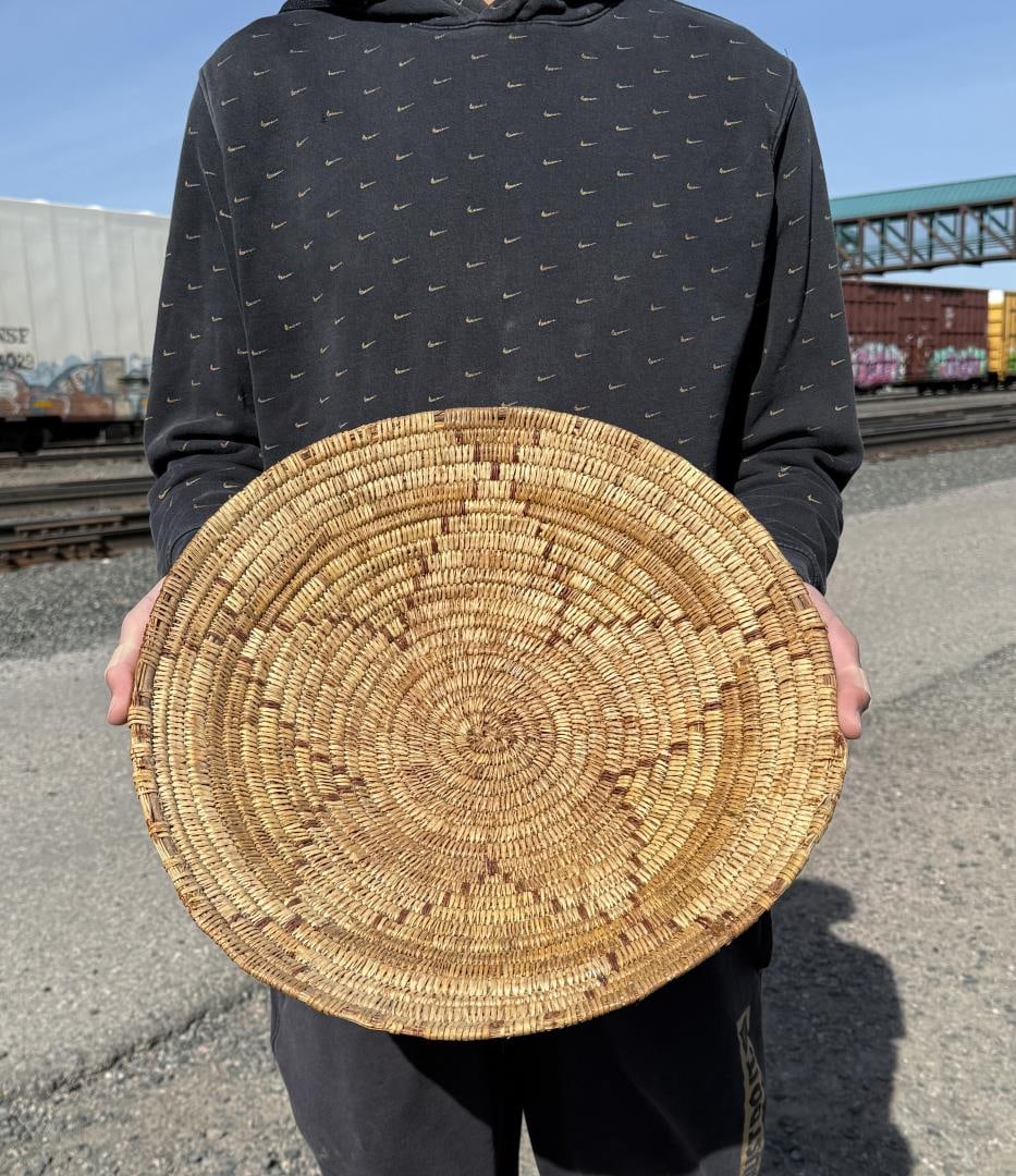 Mescalero Apache Native American Indian Basket: 16 1/4" diameter.