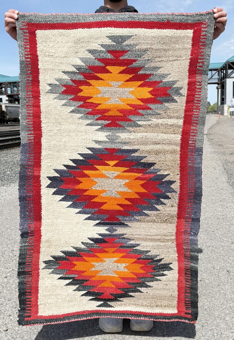 Navajo Indian Serrated Diamond Saddle Blanket Rug: 30 1/2" by 51"