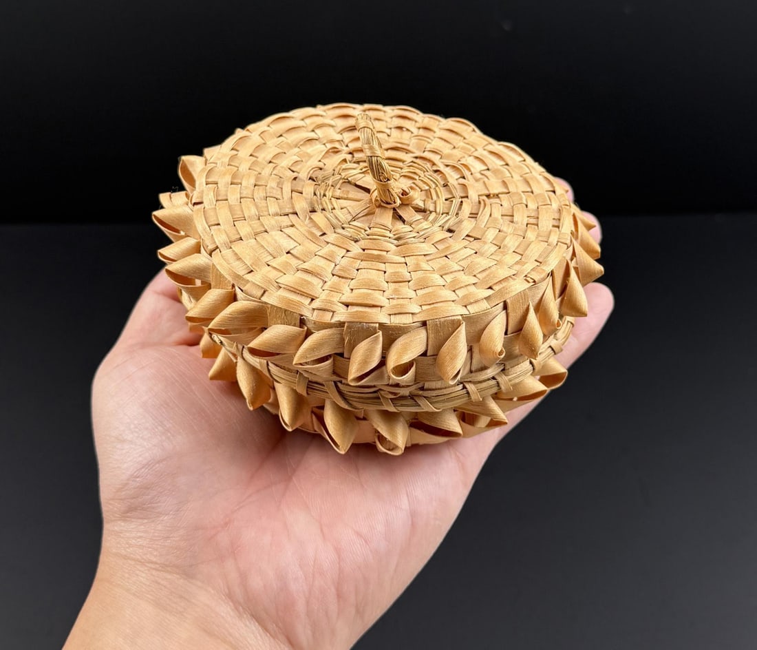 Wabanaki MicMac Penobscot Ash Indian Basket (1 of 8)
