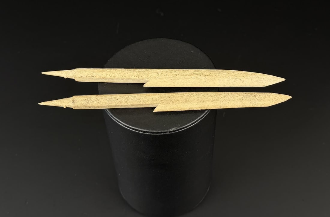 Ancient Thule Inuit Alaskan Eskimo Harpoon Points (1 of 3)