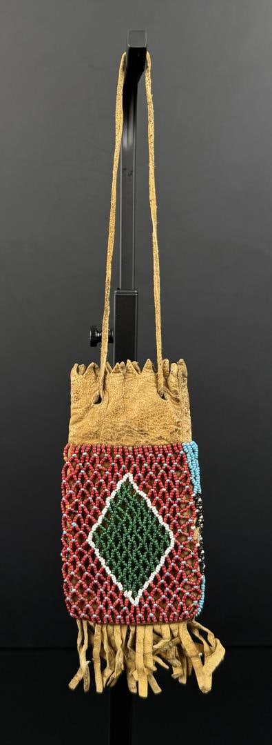Apache Native American Indian Beaded Bag: 2 3/4" by 6" without handle. First quarter of the 20th Century.