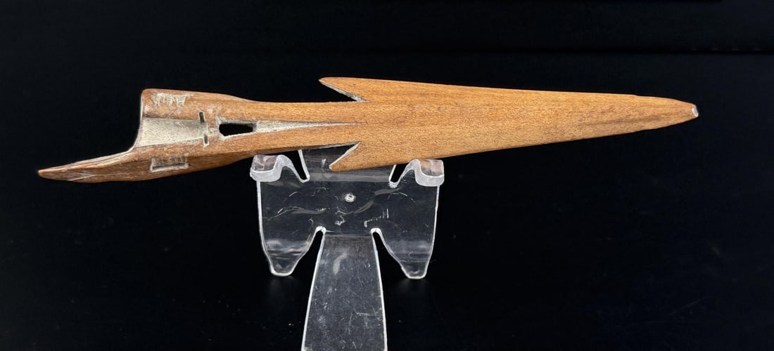 Ancient Thule Inuit Alaskan Eskimo Harpoon Point: 6" long.
