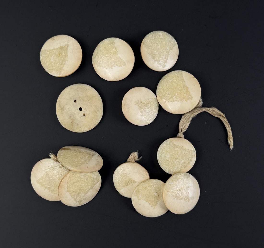 Alaskan Inuit Eskimo Ivory Buttons: Native made prior to 1972. This item cannot be shipped to Oregon, California, Hawaii, New York, New Jersey, Internationally, or any other state that prohibits.