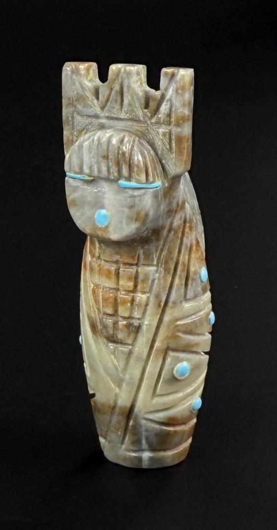 Zuni Carved Corn Maiden Fetish (1 of 5)