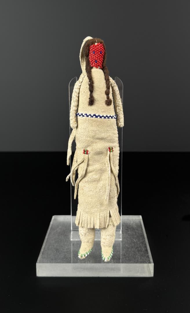 1Beaded Face Native American Indian Doll: 7 3/4" tall. Mid 20th Century.