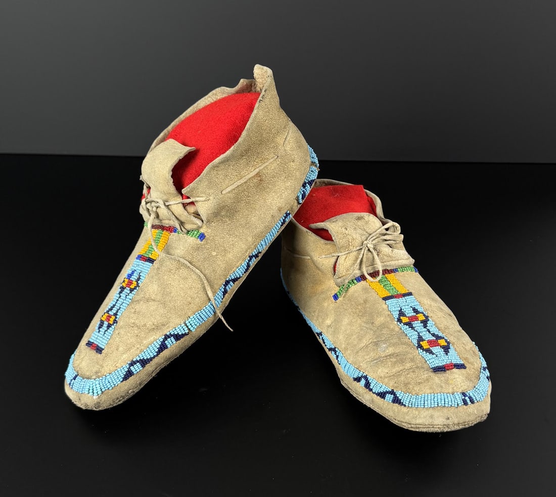 Arapaho Native American Indian Beaded Moccasins: 10 1/4" by 4" by 3 1/2". First Quarter of the 20th Century.