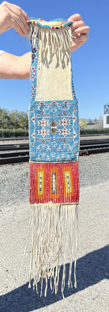 Sioux Native American Indian Beaded Pipe Bag (1 of 9)