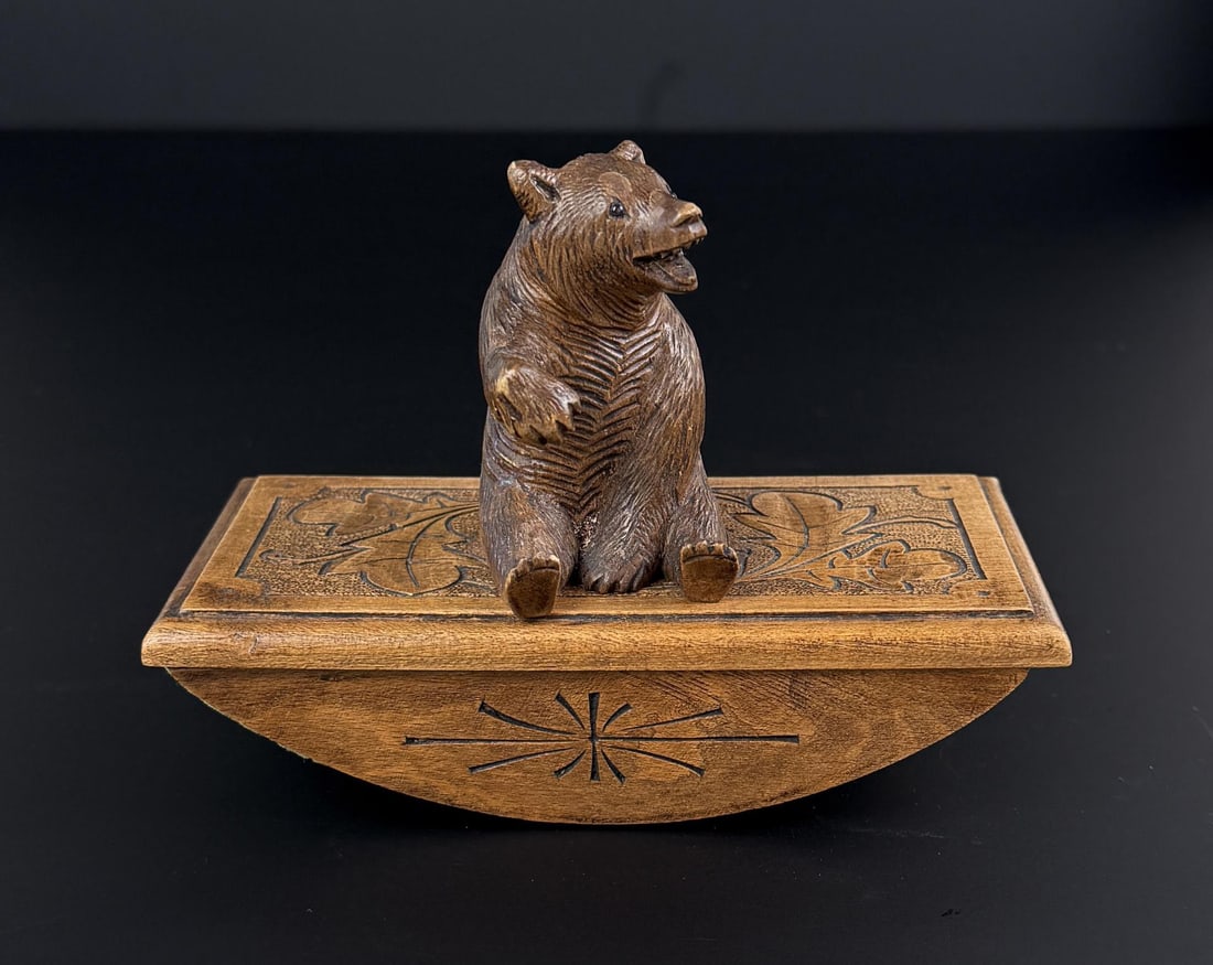 Black Forest Carved Walnut Desk Ink Blotter Bear (1 of 7)