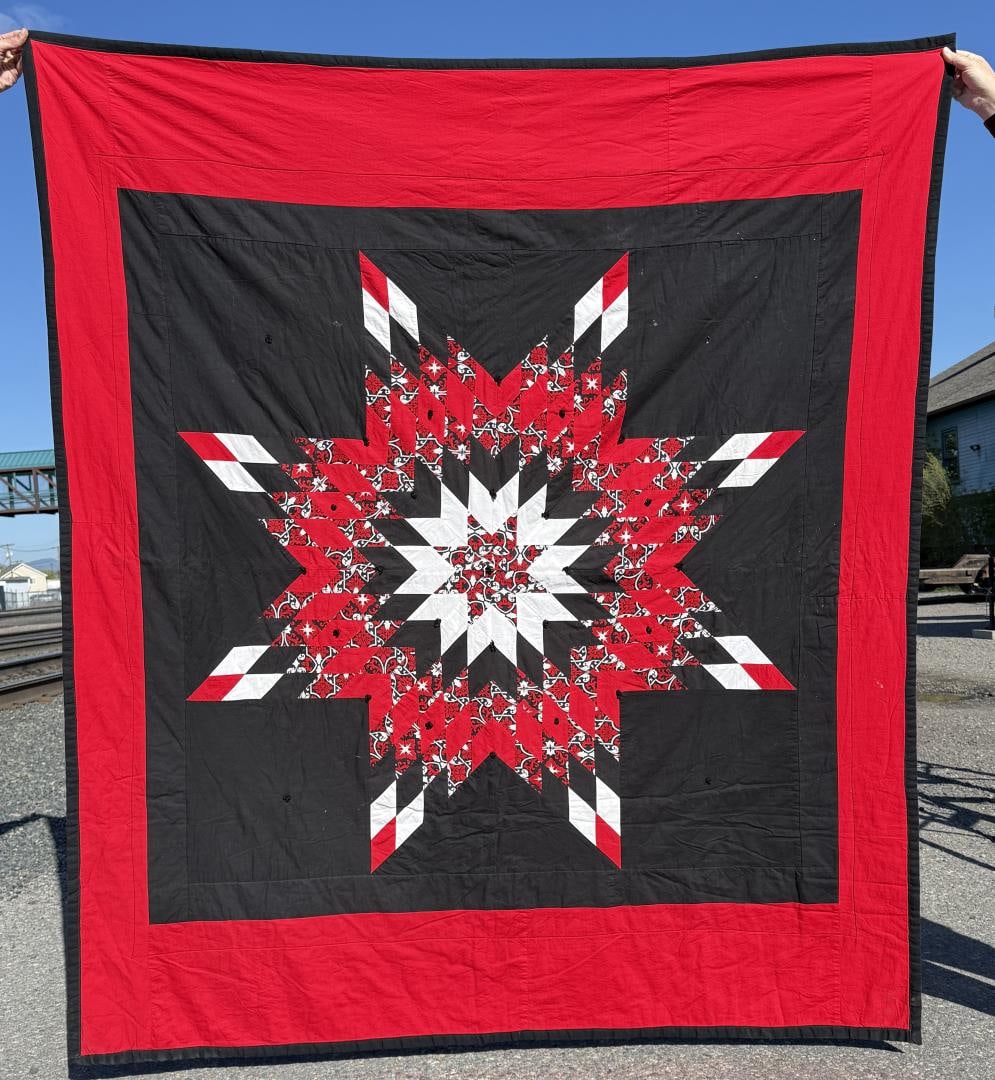Lakota Native American Indian Lone Star Quilt (1 of 4)