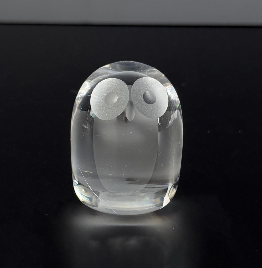Hadeland Norwegian Crystal Owl Paperweight: 2 1/8" tall, 1 5/8" diameter.