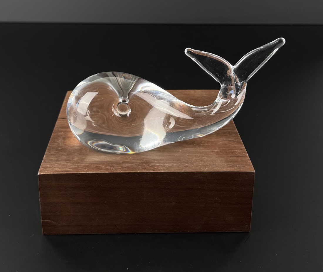 Art Glass Crystal Whale Paperweight: 6 1/8" by 3 1/4" by 2 1/8"