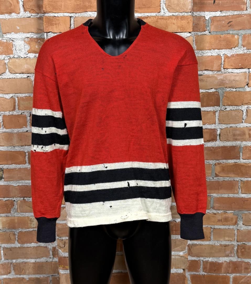 1950s Chicago Blackhawks Jersey Sweater: No number, 20" chest, 22" shoulder, 24 1/2" length. Damage as shown.