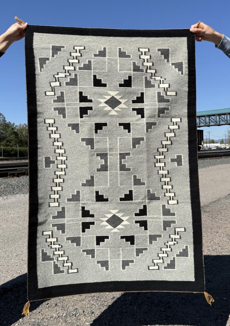 Navajo Indian Two Grey Hills Rug (1 of 5)