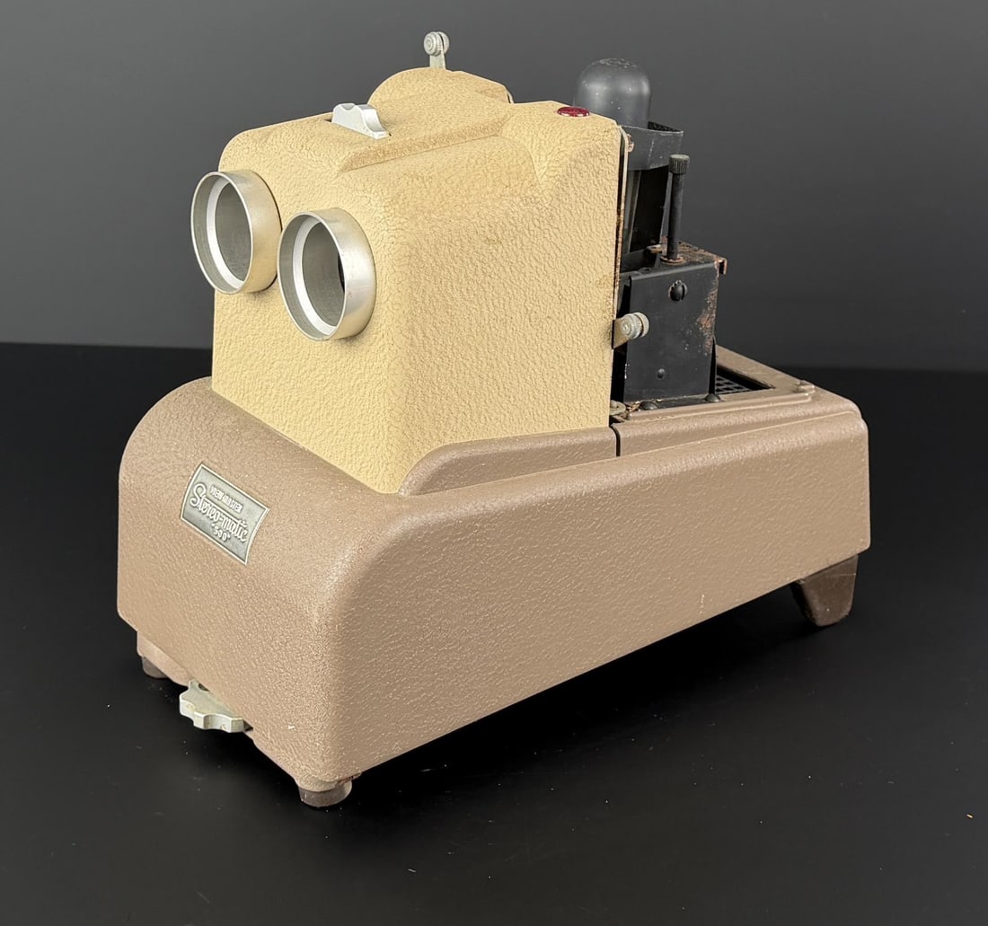 Sawyers Stereomatic Model 500 View Master: Nice example.