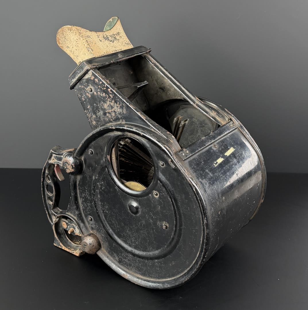 Whiting's Sculptoscope Coin Operated Stereoviewer: 14 1/4" by 12 1/2" by 8 1/4". Missing key and door to body.