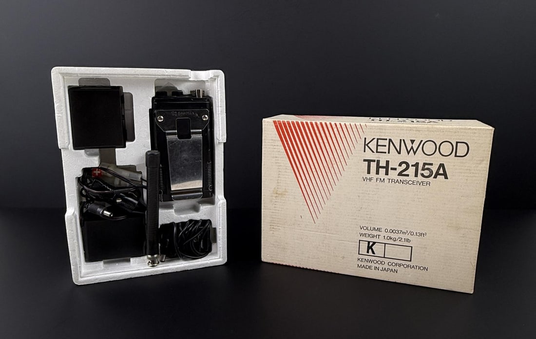Kenwood TH 215A VHF FM Radio Transceiver (1 of 8)