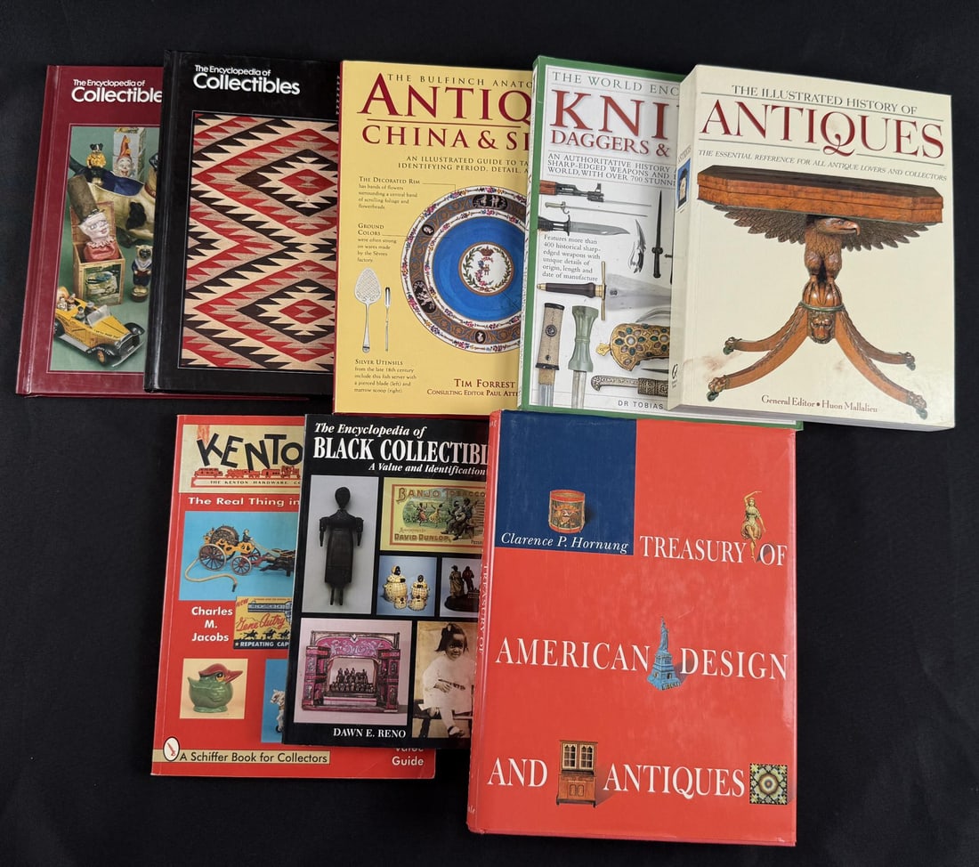 Group of Antique and Collectible Book Guides: Nice grouping