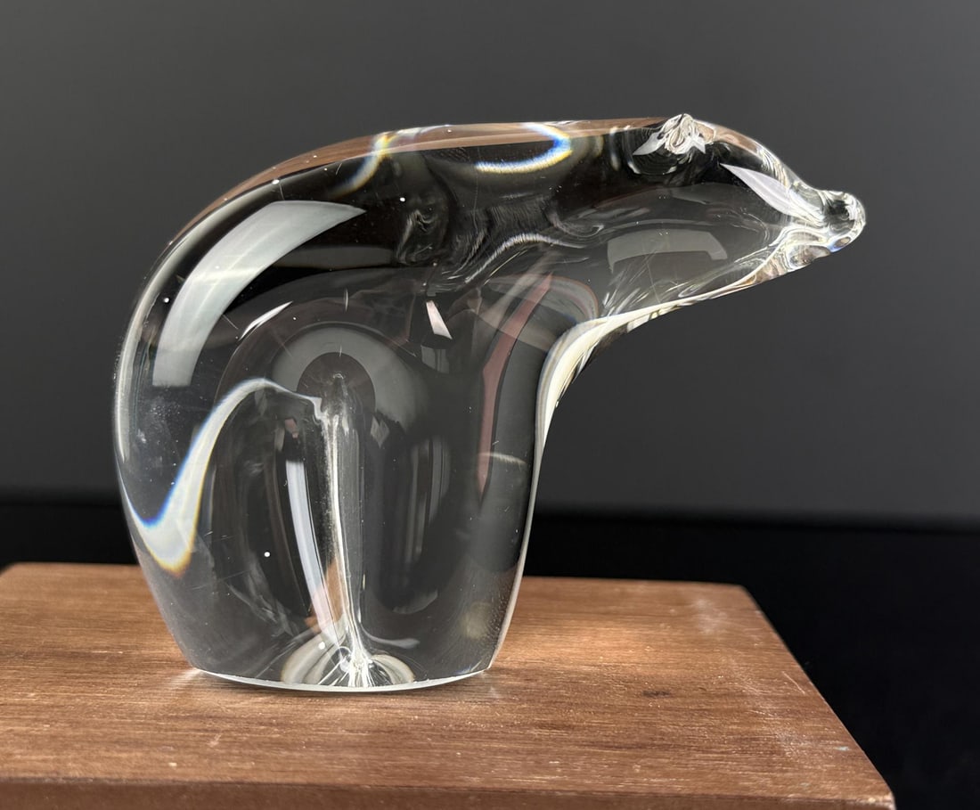 Wedgewood Crystal Art Glass Bear Paperweight (1 of 4)