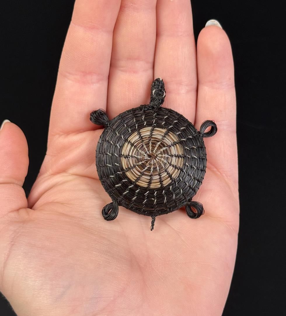 Papago Miniature Horsehair Turtle Basket (1 of 3)
