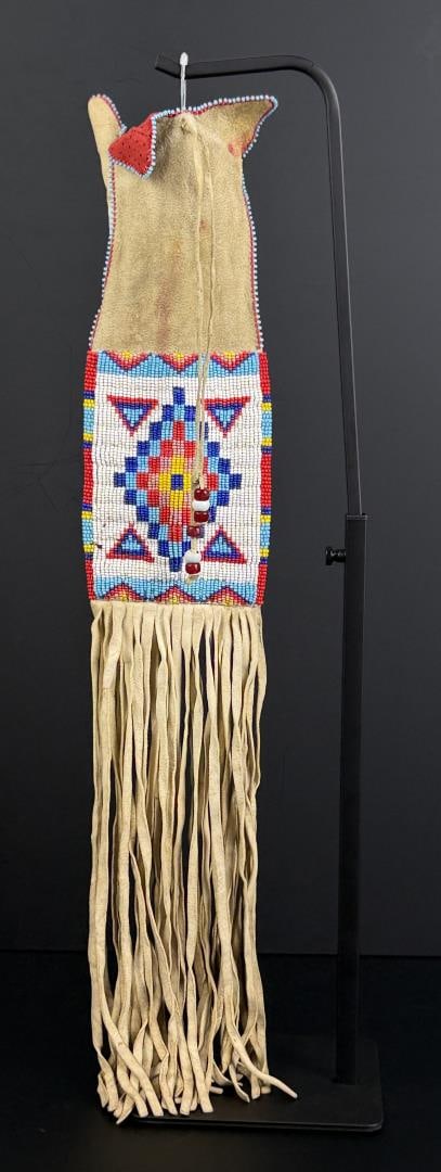 Sioux Native American Indian Beaded Pipe Bag (1 of 6)
