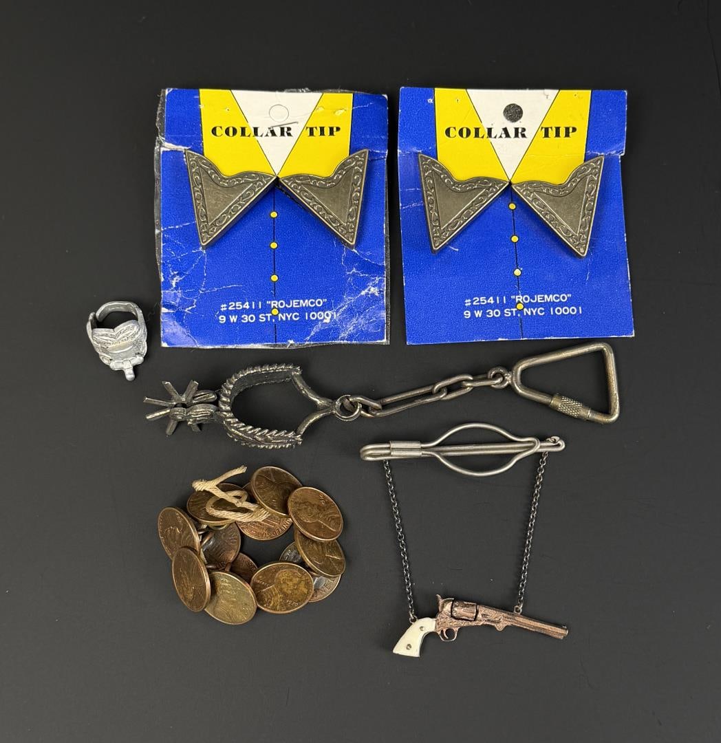 1950s Cowboy Costume Jewelry Accessories (1 of 5)