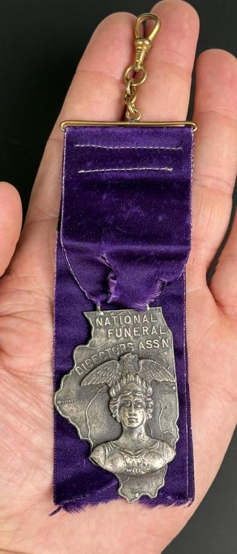 1906 National Funeral Directors Association Medal: Held in Chicago Illinois at the Auditorium Hotel in September of 1906.