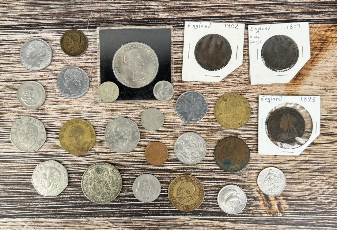 Collection of Assorted Foreign Currency (1 of 7)