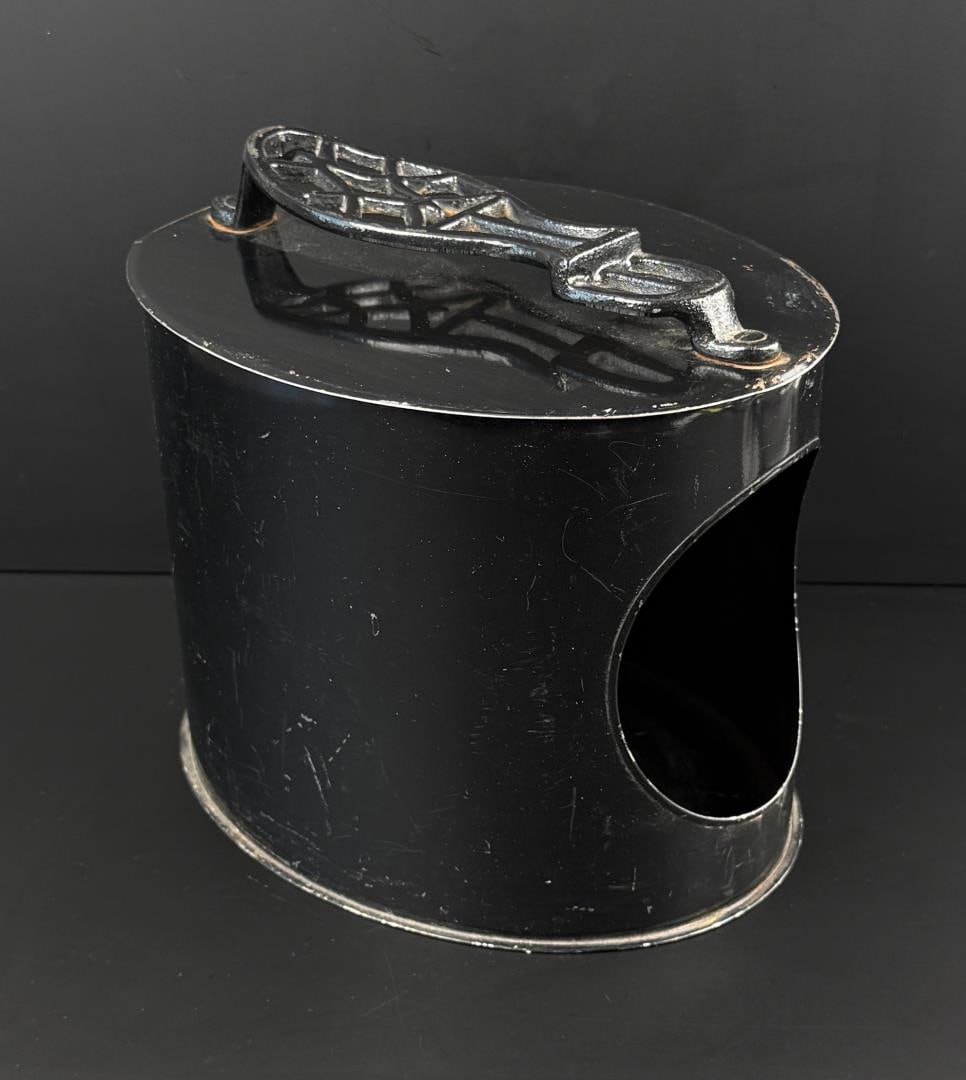 Duralite Shoe Shine Box Stand (1 of 7)