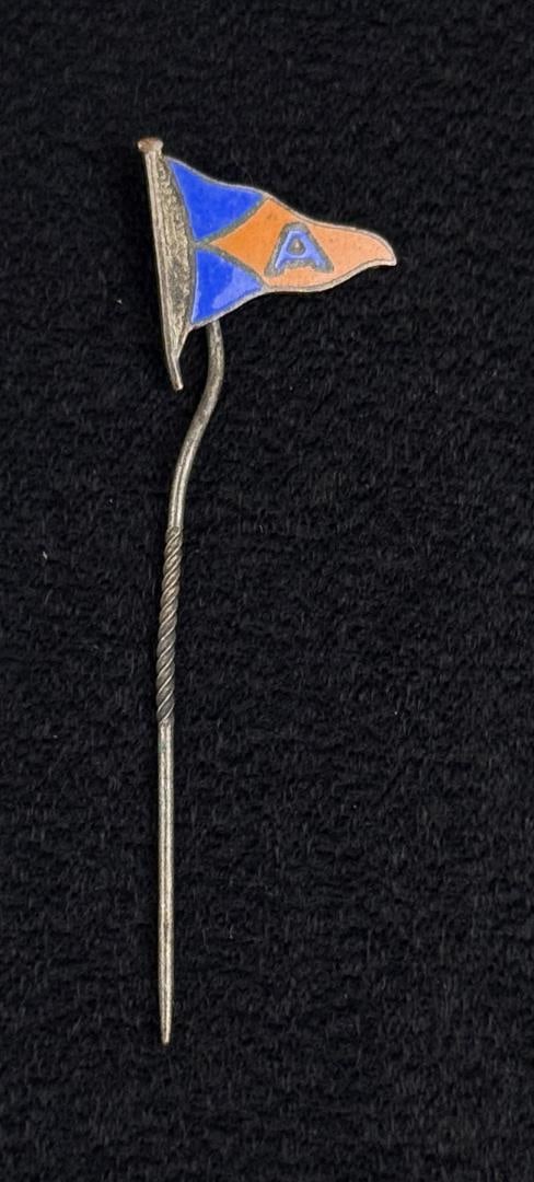 Sterling Silver Yacht Club Stick Pin: 1.16 grams. 2 1/4" long.