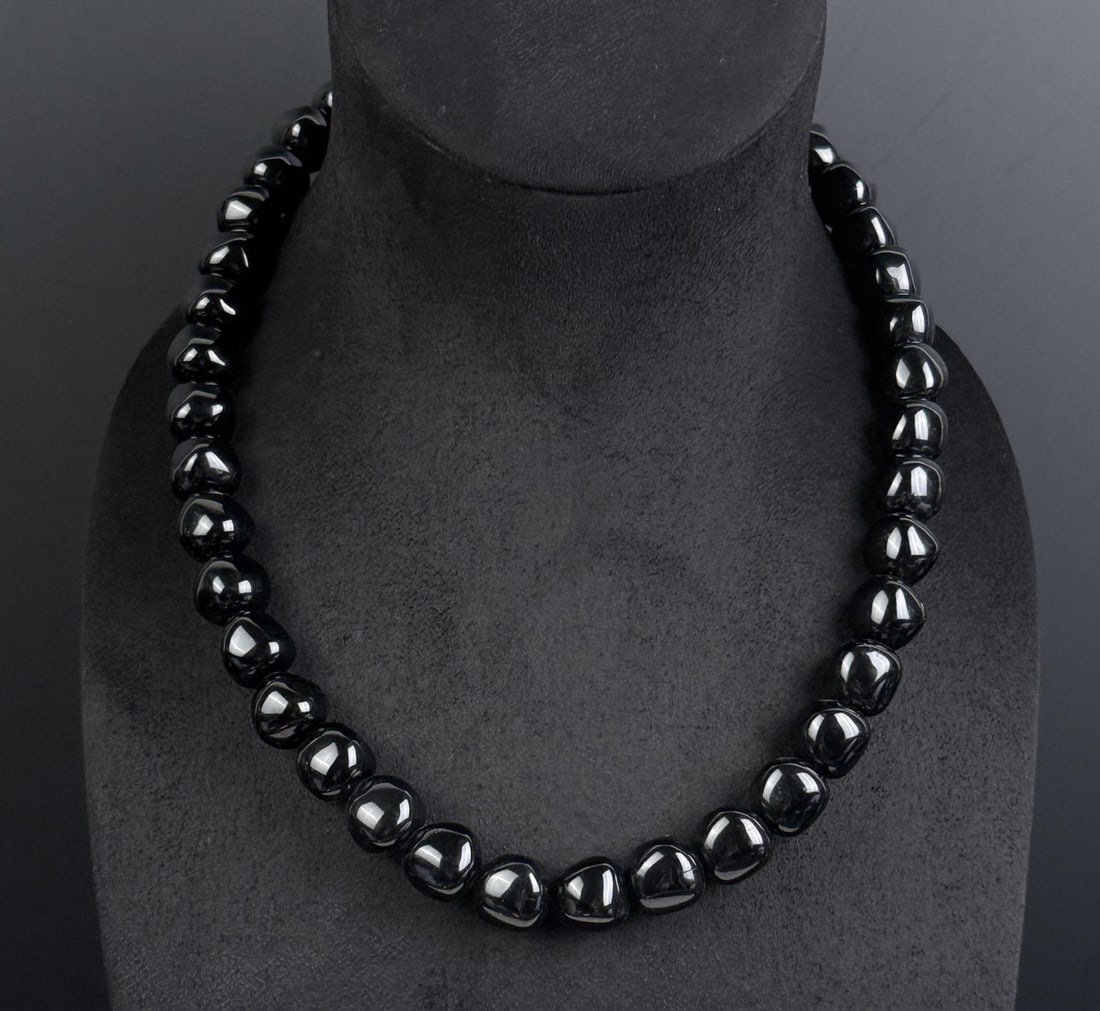 Trifari Costume Jewelry Black Bead Necklace (1 of 4)
