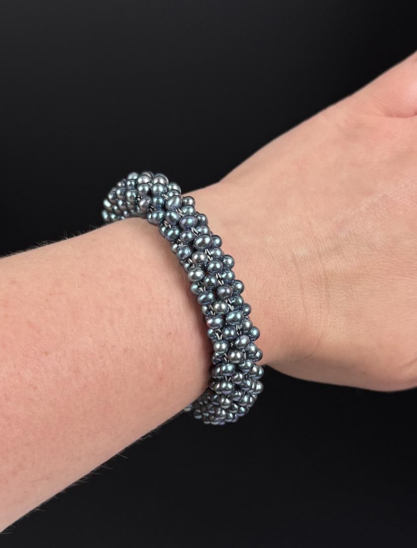 Peacock Blue Freshwater Pearl Bracelet: 6 1/2" inner circumference.