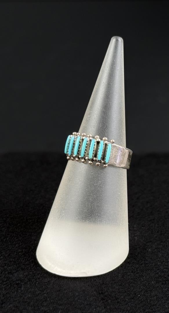 Zuni Sterling Silver Petit Point Turquoise Ring: Signed G. Acque. Size 7. 3.21 grams.