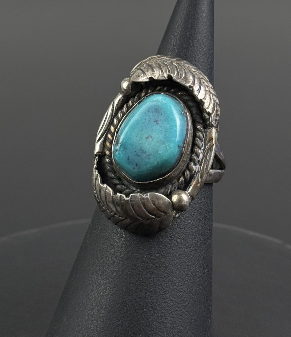 Navajo Sterling Silver Turquoise Ring: Size 6 1/4. 8.1 grams.