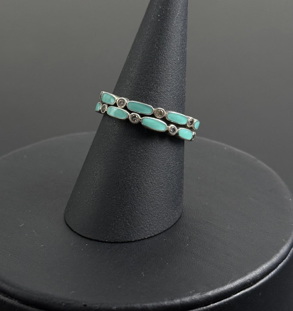 Pair of Sterling Silver Stacking Rings: Size 10. 9.6 grams total.