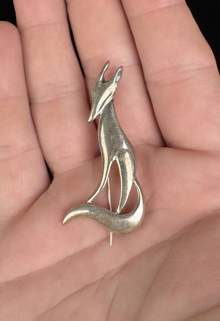 Taxco Mexico Sterling Silver Fox Brooch (1 of 4)