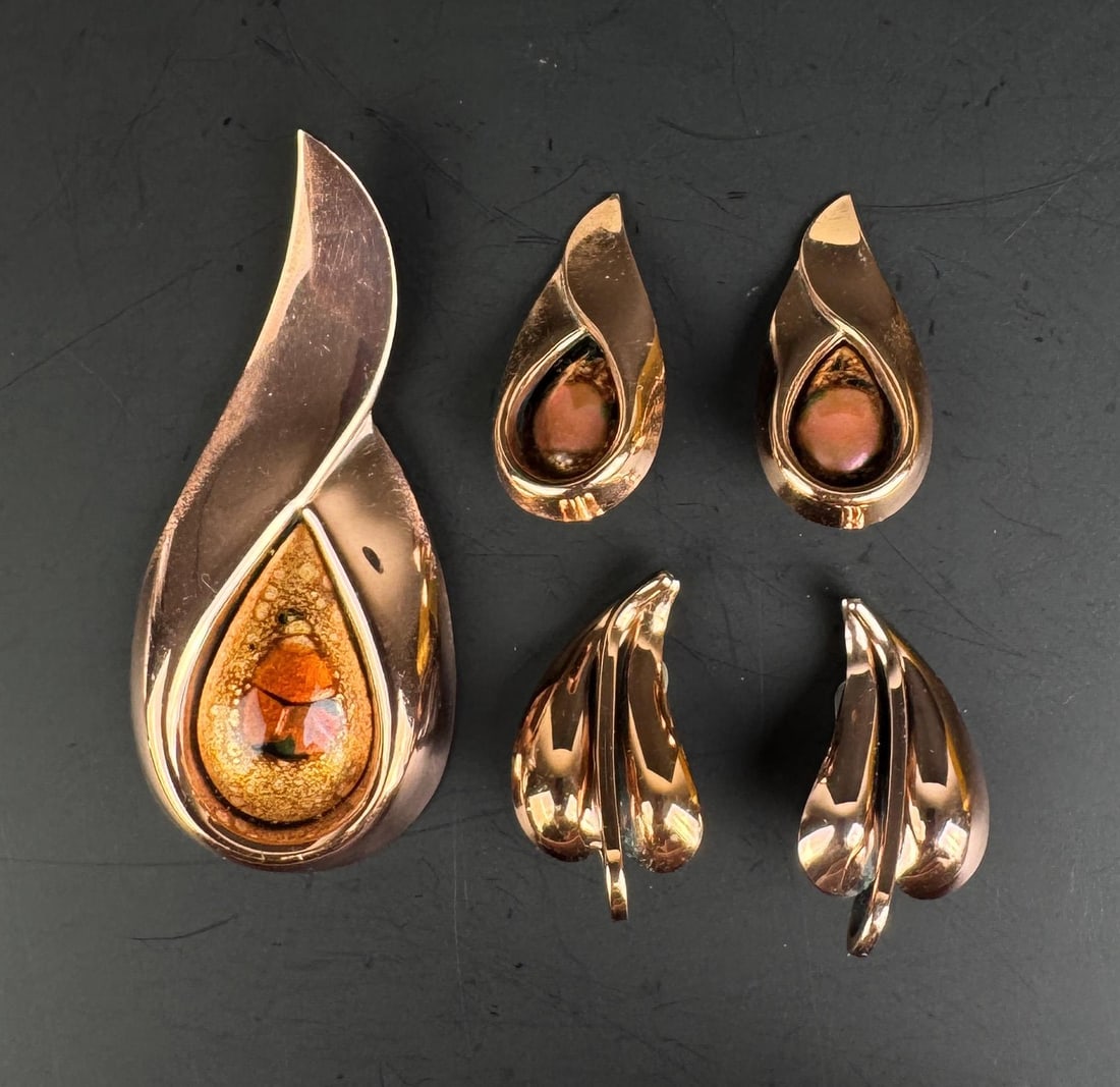 Matisse Copper Enamel Brooch and Earrings: Nice grouping.