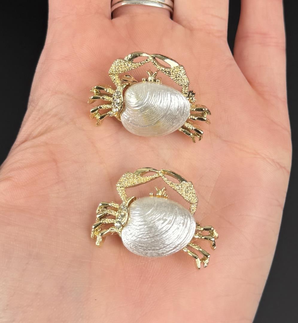 Gerrys Costume Jewelry Shell Crab Brooches (1 of 5)