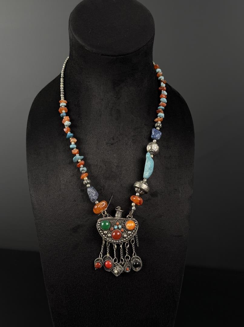 Yemeni Bedouin Snuff Box Opium Necklace (1 of 7)