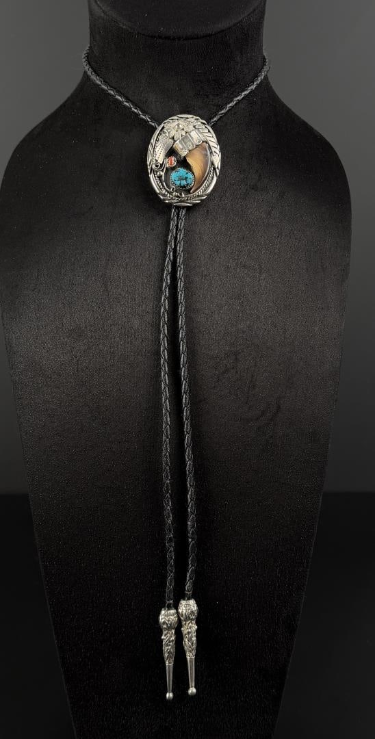 Navajo Indian Turquoise Bear Claw Bolo Tie (1 of 6)