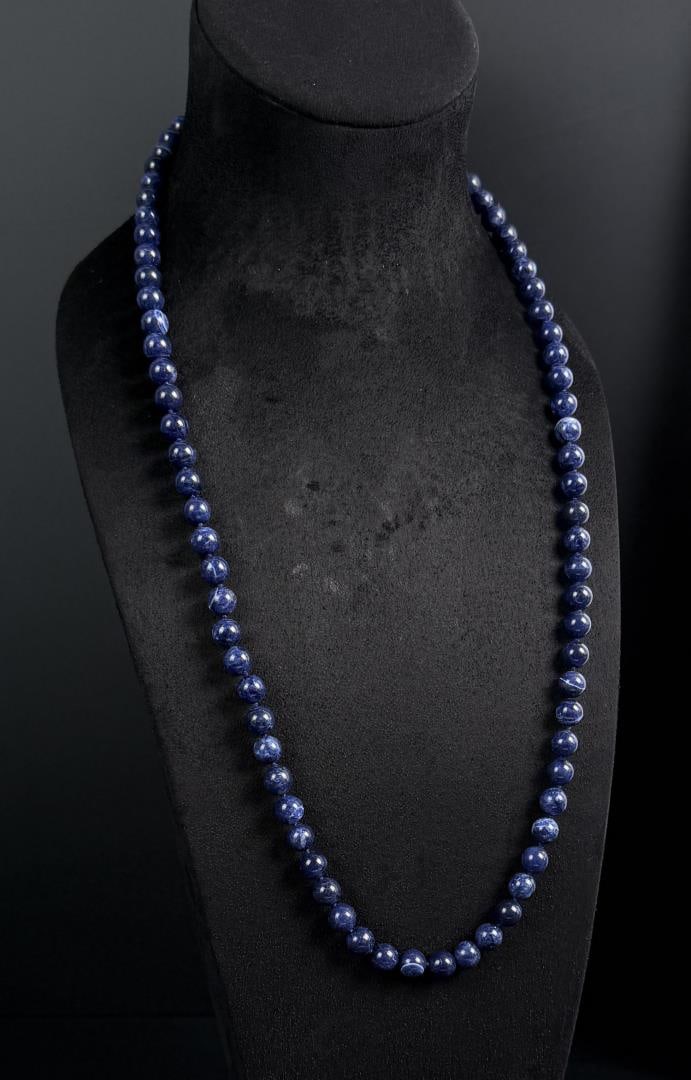 Sodalite Bead Necklace (1 of 4)