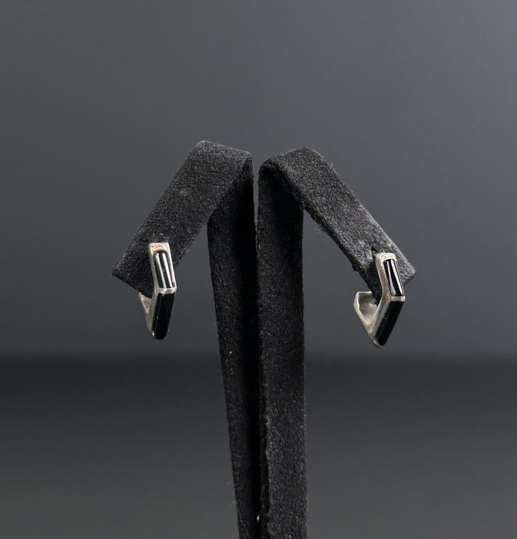 Zuni Sterling Silver Inlaid Earrings: 2.11 grams.