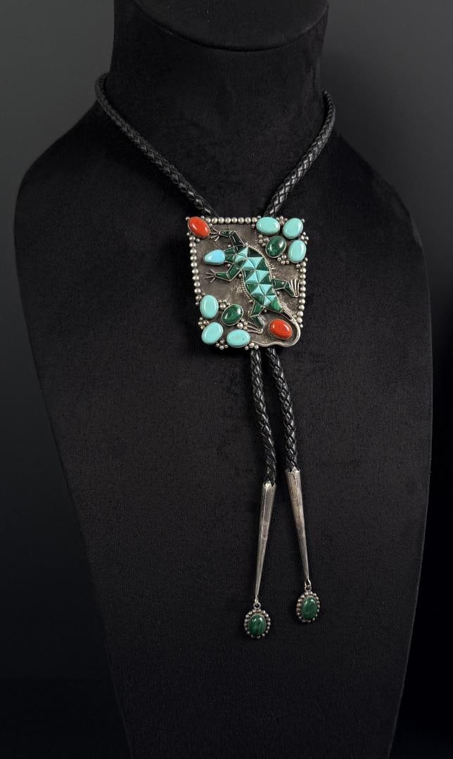 Navajo Sterling Silver Lizard Bolo Tie (1 of 4)